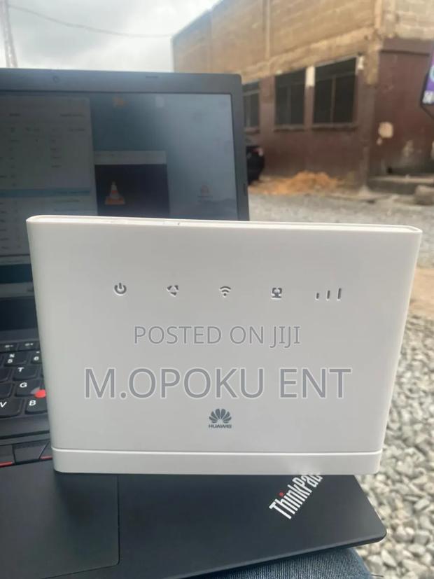 Universal Huawei B315 Router · Photo 1