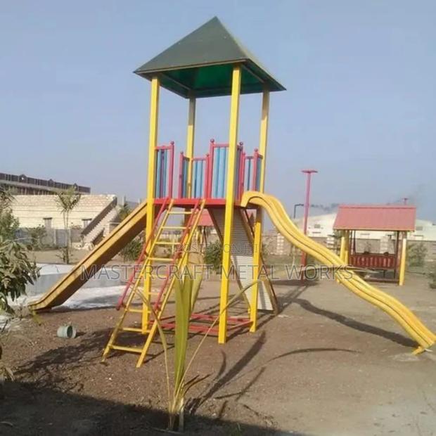Slides Playgrounds Equipment · Photo 1