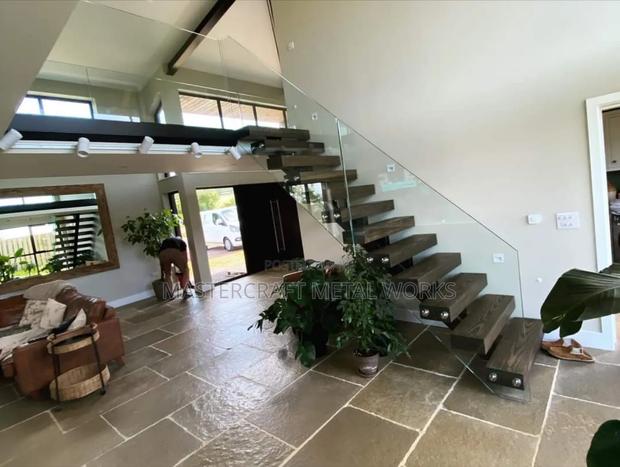 Glass Balustrade · Photo 1
