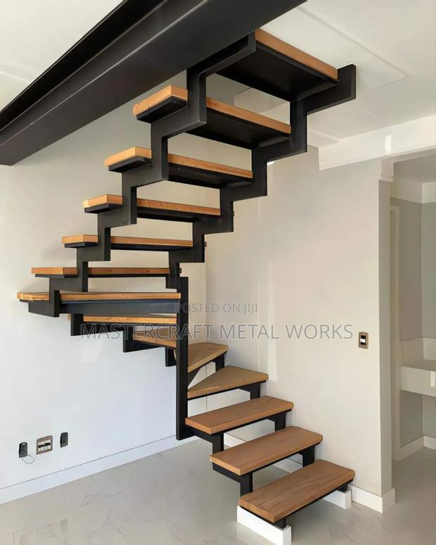 Steel Staircase/ Stairs Systems · Photo 1