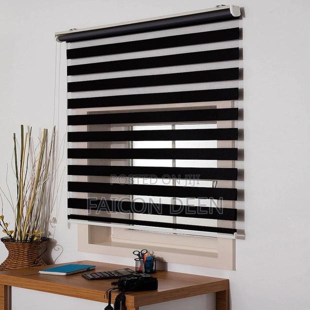 Super Authentic Roller Window Blinds in Diff Sizes Colors · Photo 1