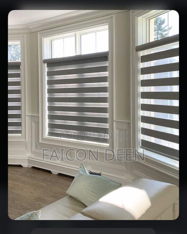 Quality Luxurious Roller Blinds in Diff Sizes Colors · Photo 1