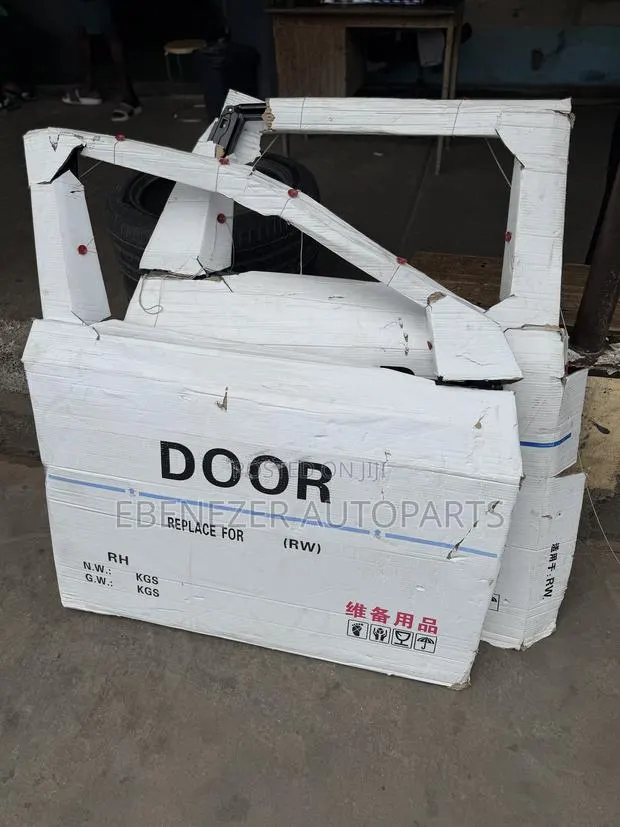 Honda CRV Cr-v Door Empty 2017 2018 2019 2020 2021 2022 · Photo 1