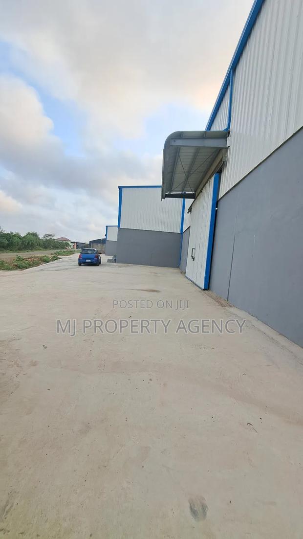 2,700 SQM Warehouse at Tema · Photo 4