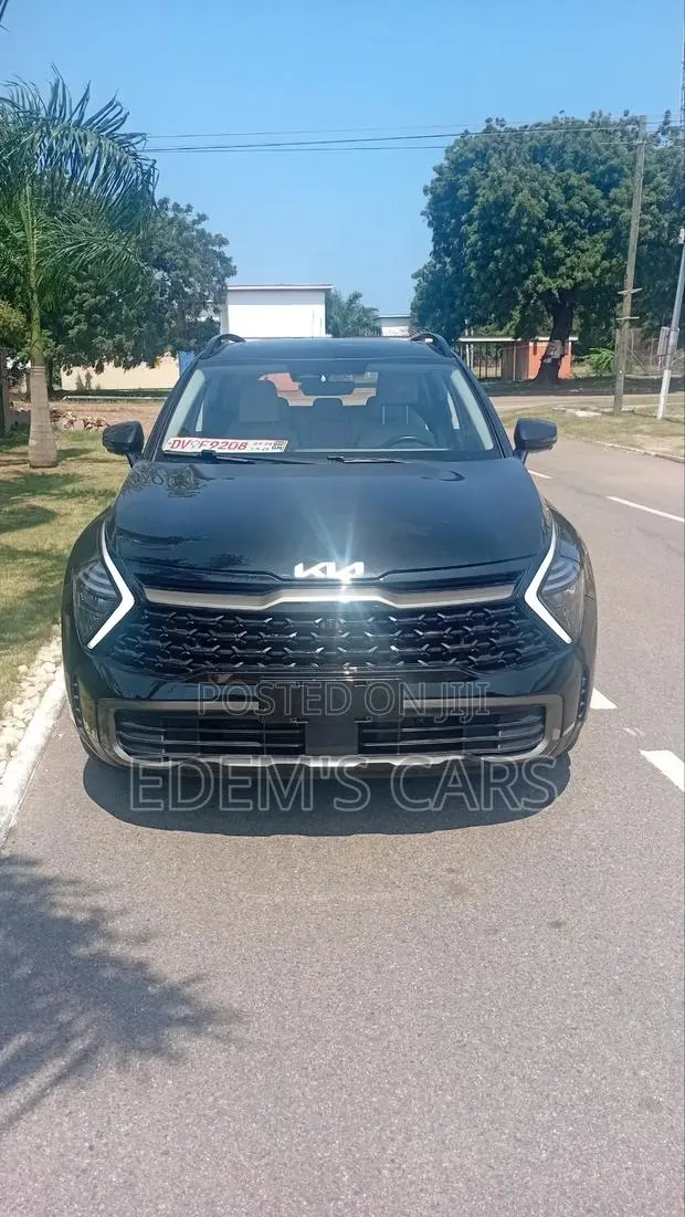 Kia Sportage 2023 Black · Photo 1