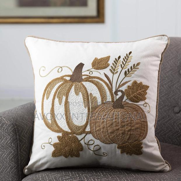 Euty Throw Pillow 18”X18” for Fall ,Embroider Pumpkin Leaf · Photo 3