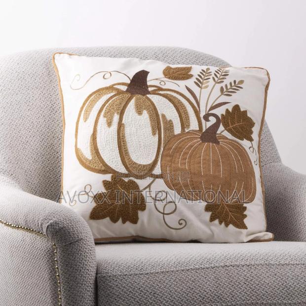 Euty Throw Pillow 18”X18” for Fall ,Embroider Pumpkin Leaf · Photo 4