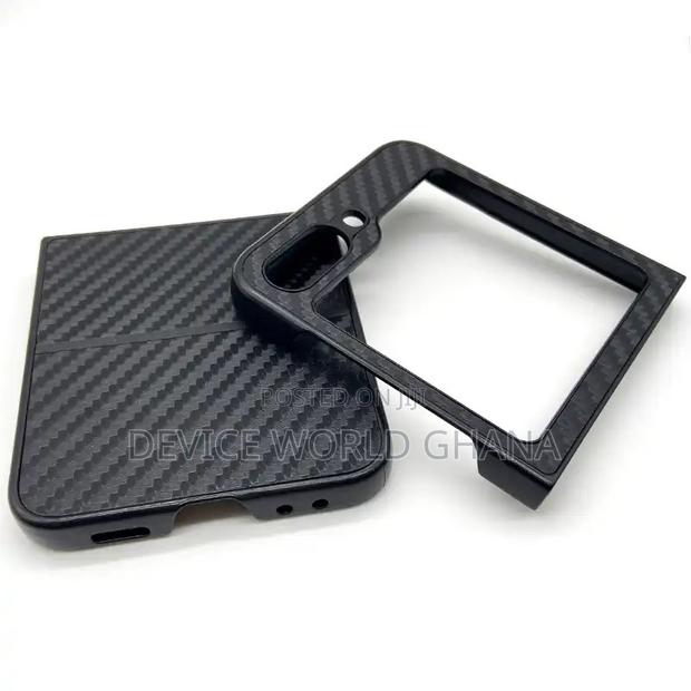 Carbon Fiber Pattern Case for Samsung Z Flip7, 6 5 4 3 2 · Photo 7