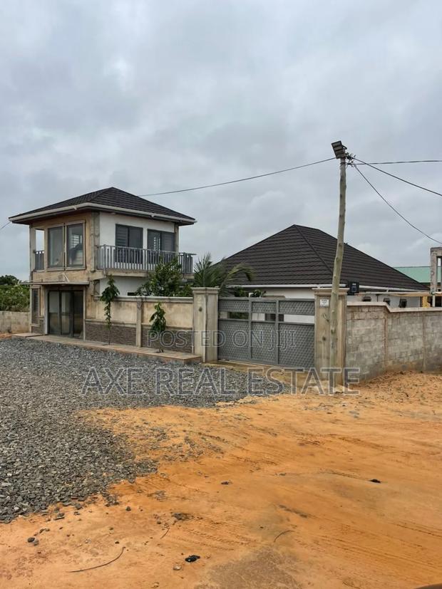 Grab Genuine Lands > Tema Community 25 Devtraco · Photo 4