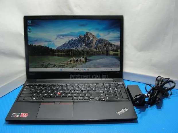 Laptop Lenovo ThinkPad E585 8GB Intel Core i7 HDD+SSD 500GB · Photo 1