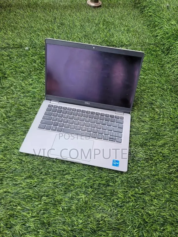 Laptop Dell Latitude 5320 16GB Intel Core i5 SSD 512GB · Photo 1