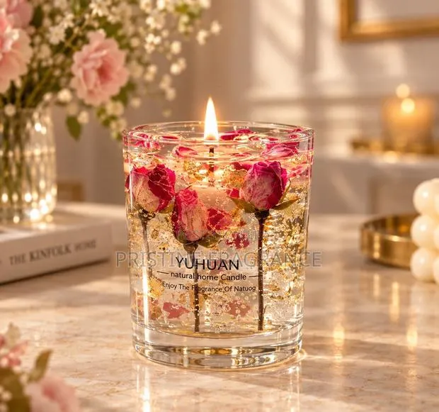 Red Rose Berlin Girl Gel Scented Candle · Photo 1