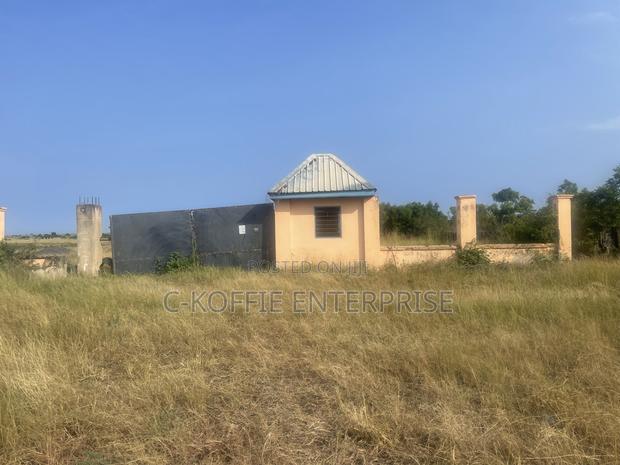 21 Acers of Land at Prapram for Sale · Photo 3