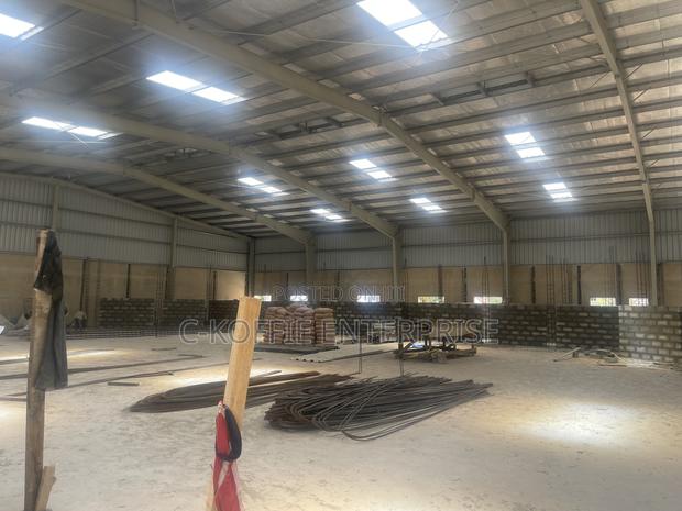 1350 SQM Warehouse at Accra Central for Rent · Photo 6