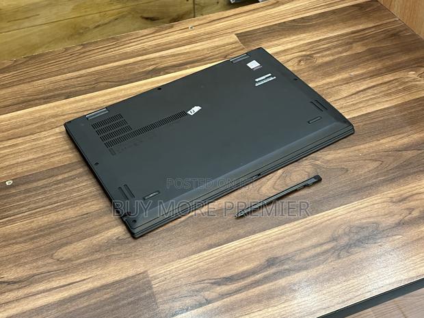 Laptop Lenovo Thinkpad X1 Yoga 8GB Intel Core I5 SSD 256GB · Photo 1