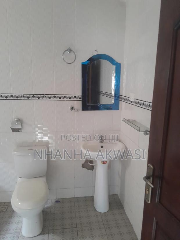 3bdrm House in Klagon Police, Tema Metropolitan for rent · Photo 4