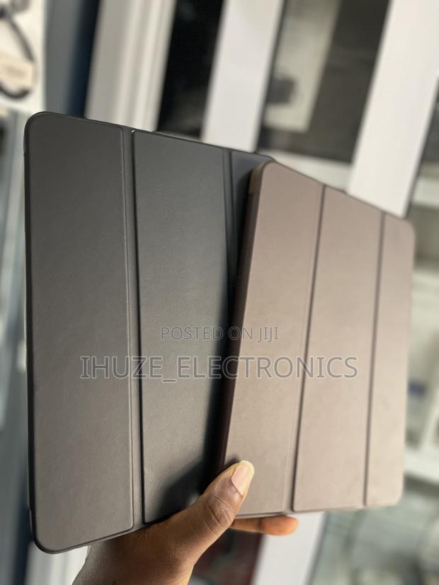 2024 iPad Pro 11/13inch Case With Pencil Holder · Photo 5