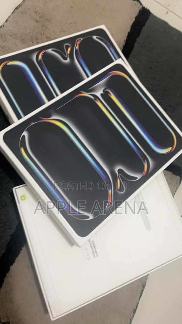 New Apple iPad Pro 13 (2024) 512 GB Silver · Photo 2
