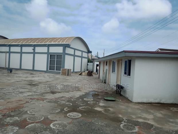 450 SQM Warehouse at Tema · Photo 2