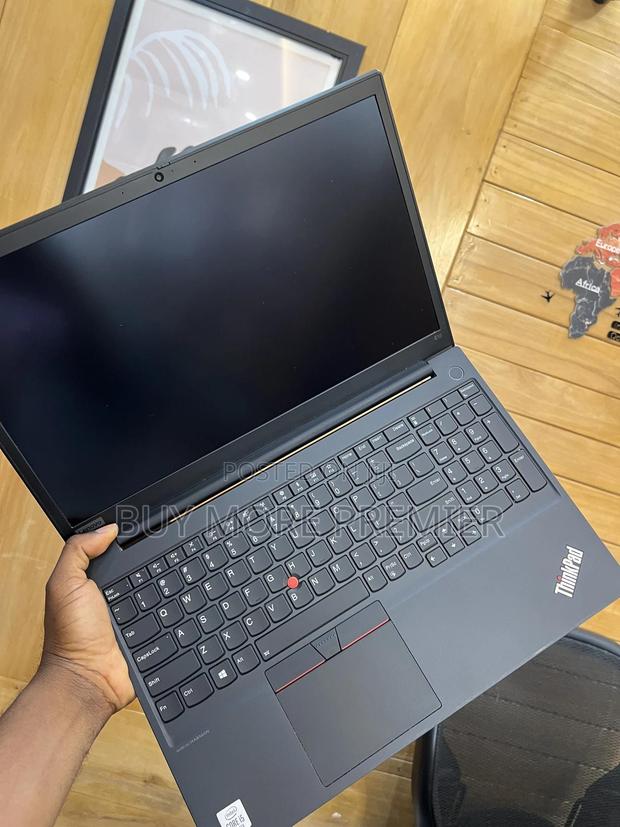 Laptop Lenovo Thinkpad E15 16GB Intel Core I5 SSD 512GB · Photo 1