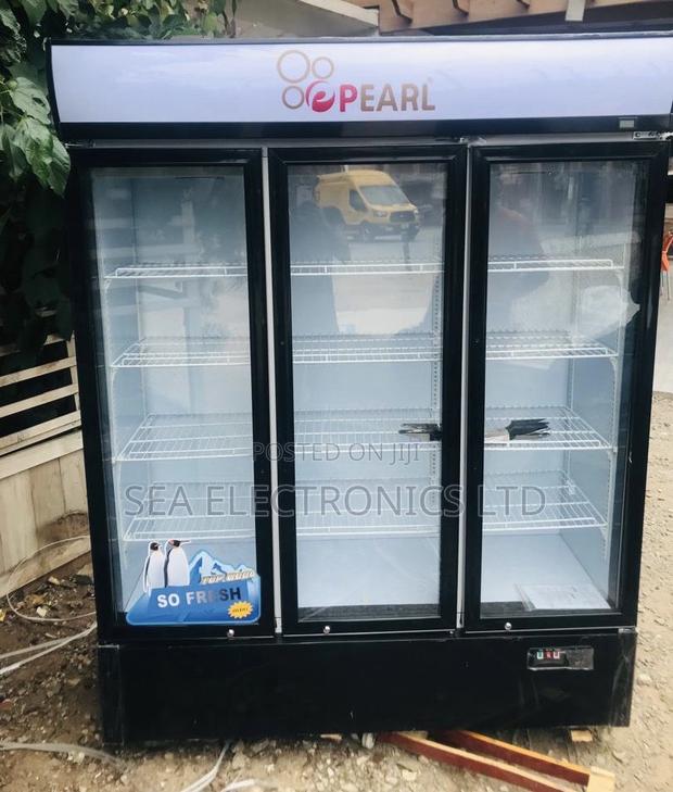 Choose Your Own Pearl 950litres 3 Doors Display Fridge · Photo 1