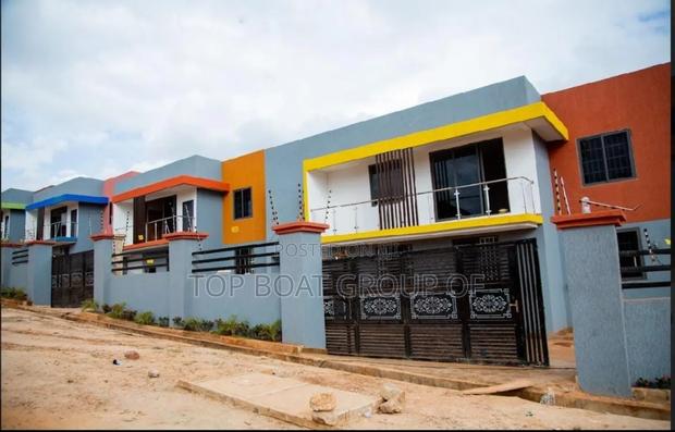 Furnished 5bdrm House in Ahodwo Sokoban Daban, Kumasi Metropolitan · Photo 1