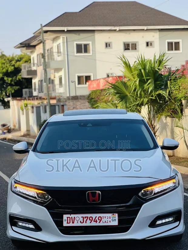 Honda Accord EX-L 2018 White · Photo 1