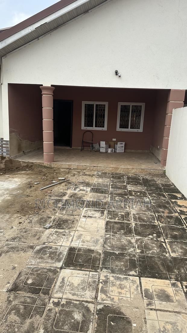 2bdrm House in Oyarifa for sale · Photo 2