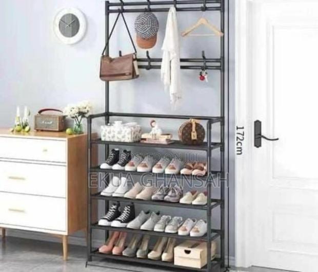 Clothes Hanger With Shoe Racks 5 Steps · Photo 1