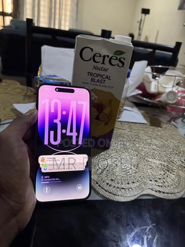 Apple iPhone 14 Pro Max 128 GB Purple · Photo 1