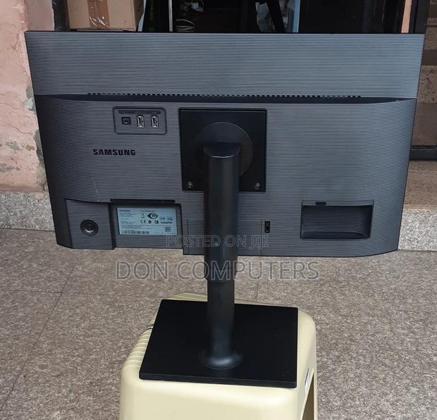 Samsung 24 Inches IPS Edgeless Gaming Monitor · Photo 3