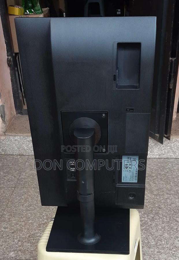 Samsung 24 Inches IPS Edgeless Gaming Monitor · Photo 4