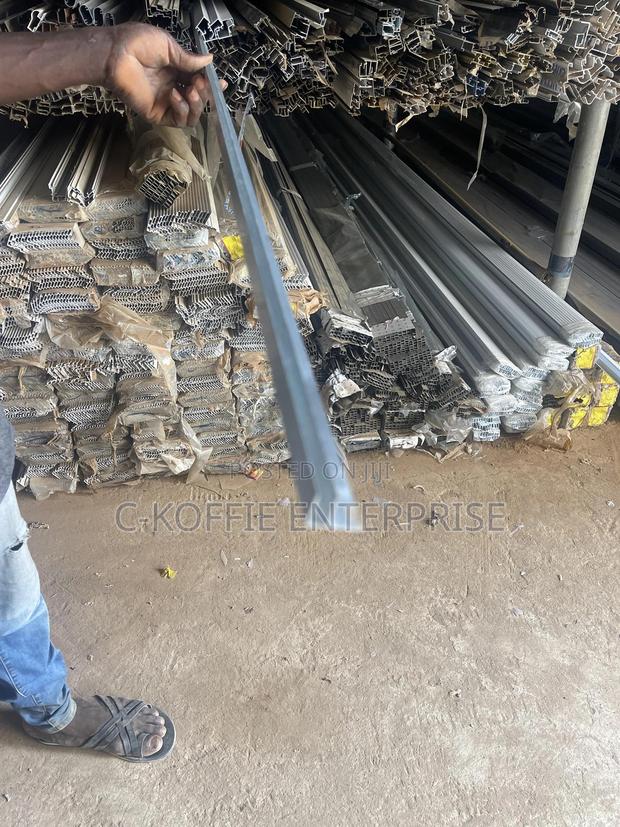 1200 SQM North Kaneshie Industrial Area for Rent · Photo 1