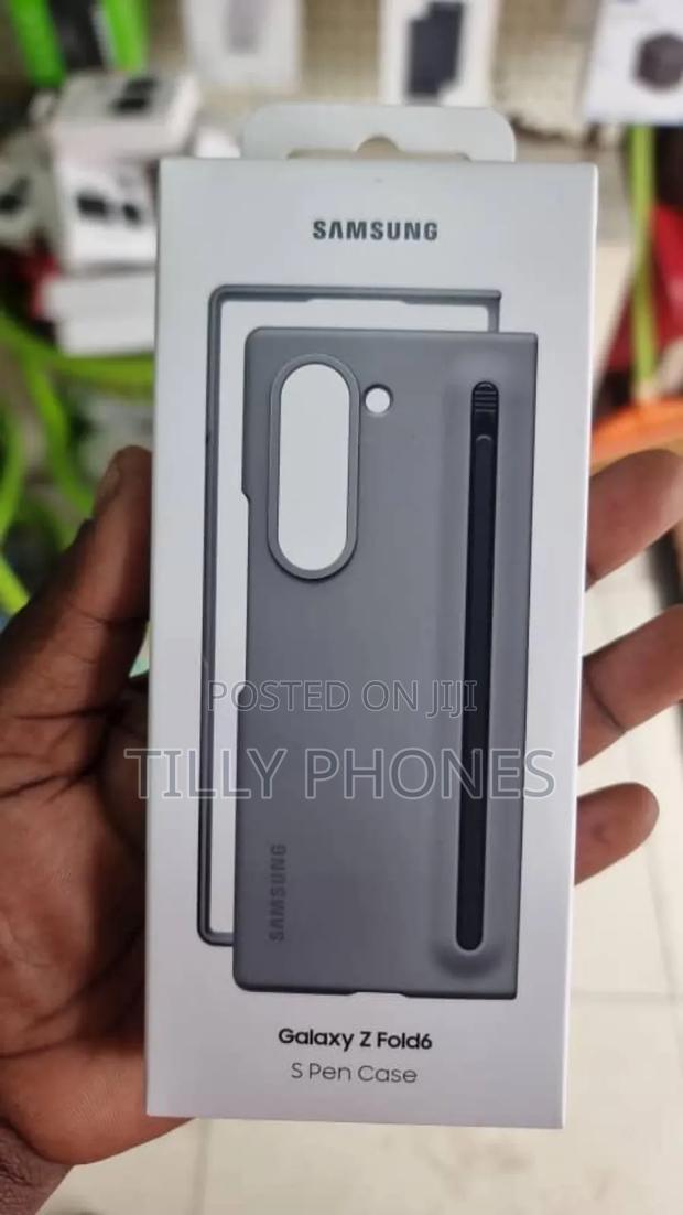 Galaxy Z Fold 6 Case With Pen · Photo 1