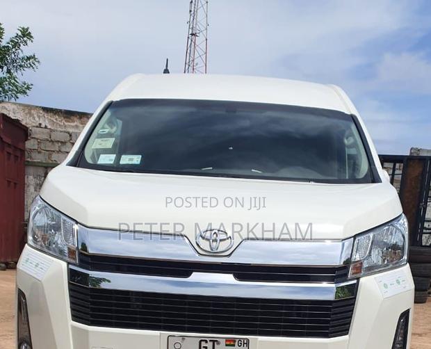 Toyota Hiace for Rental