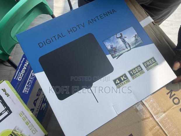 High Gain Digital Indoor Antenna TV Signal Reception. · Photo 1