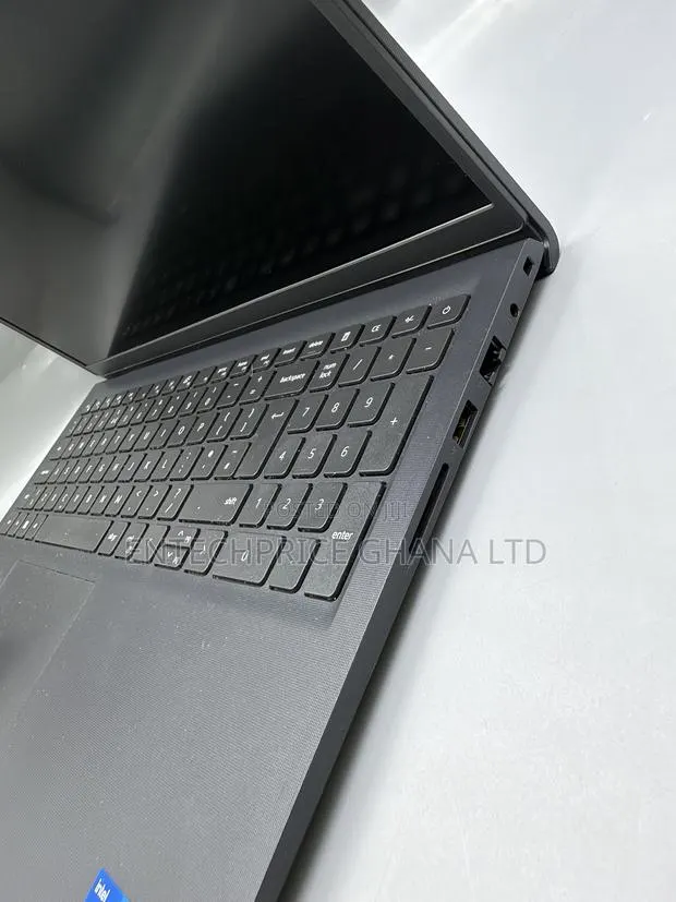 Laptop Dell Vostro 15 3510 8GB Intel Core i5 SSD 256GB · Photo 1