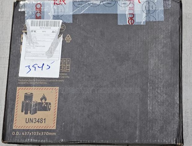 New Laptop Razer Blade 16GB Intel Core I9 SSD 1T · Photo 2