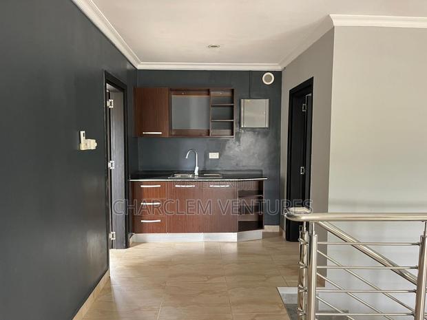 3bdrm Townhouse / Terrace in Charclem Ventures, East Legon for rent · Photo 8