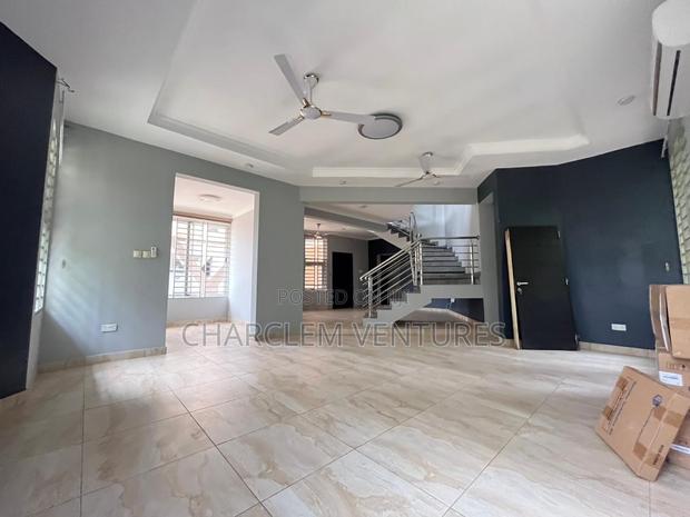 3bdrm Townhouse / Terrace in Charclem Ventures, East Legon for rent · Photo 3