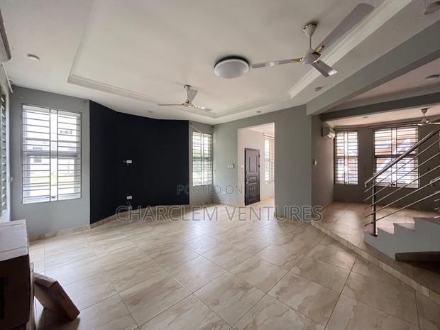 3bdrm Townhouse / Terrace in Charclem Ventures, East Legon for rent · Photo 4