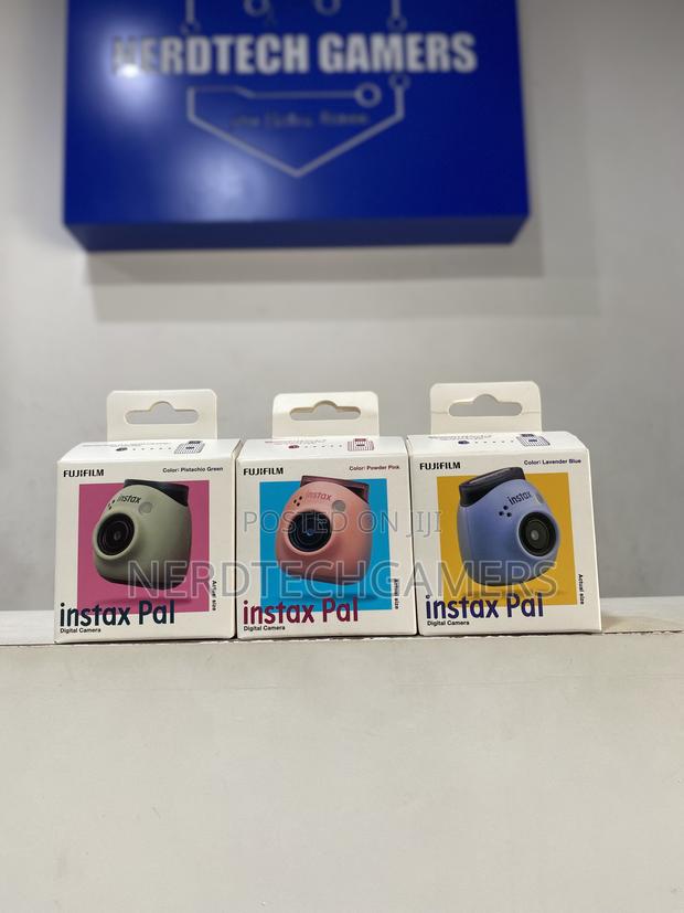 Fujifilm Insta Pal Digital Camera · Photo 1