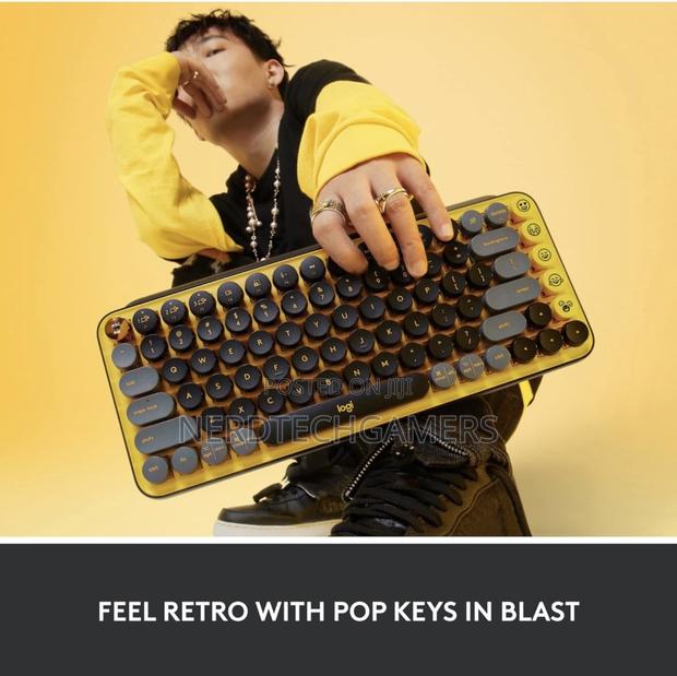 Logitech Pop Keys Wireless Keyboard · Photo 3