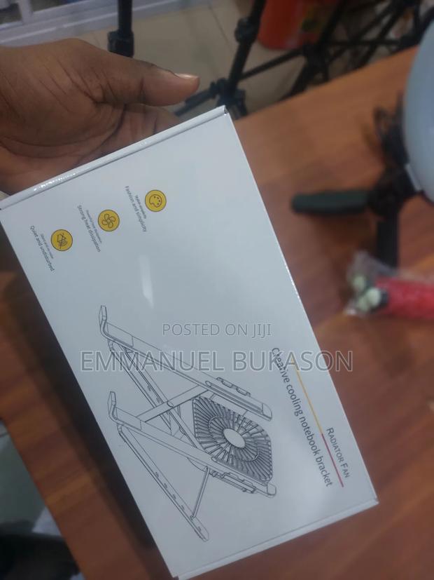 Metal Laptop Stand With Fan · Photo 1