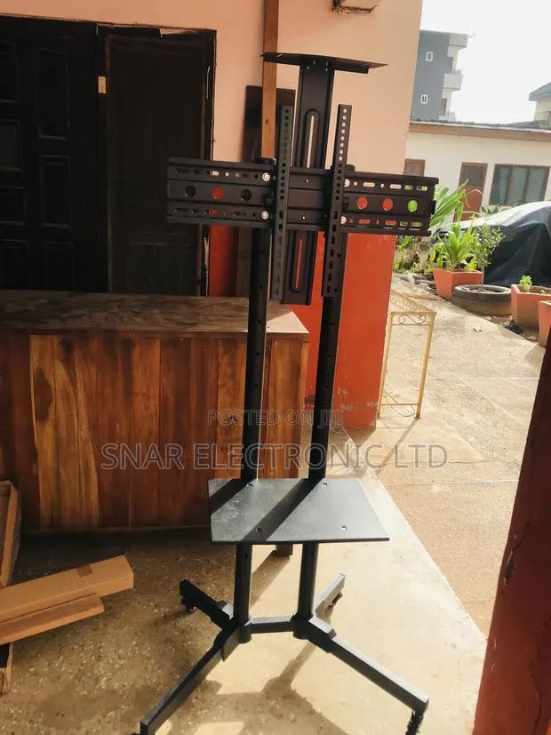 Highly Satisfy Universal Mobile TV Cart Stand · Photo 1