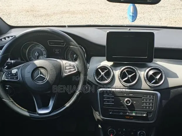 Mercedes-Benz CLA-Class 2014 Black · Photo 1