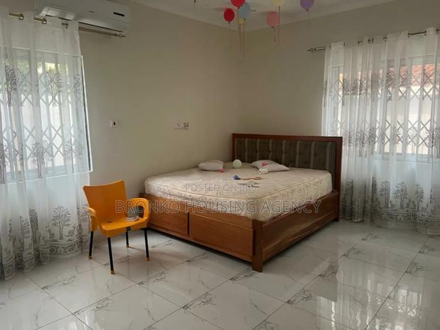 3bdrm House in Bronko Housing, Spintex for rent · Photo 3