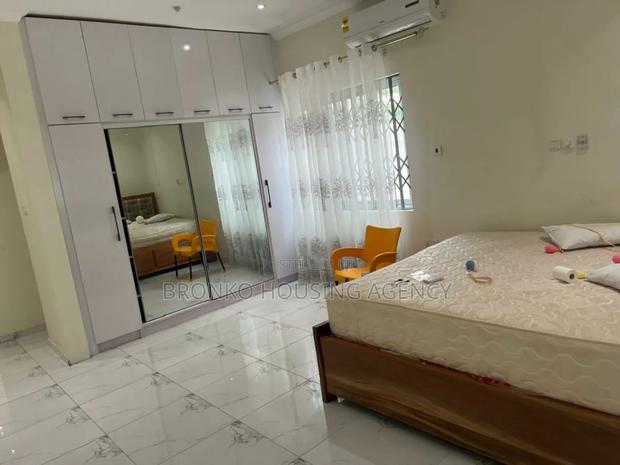 3bdrm House in Bronko Housing, Spintex for rent · Photo 7