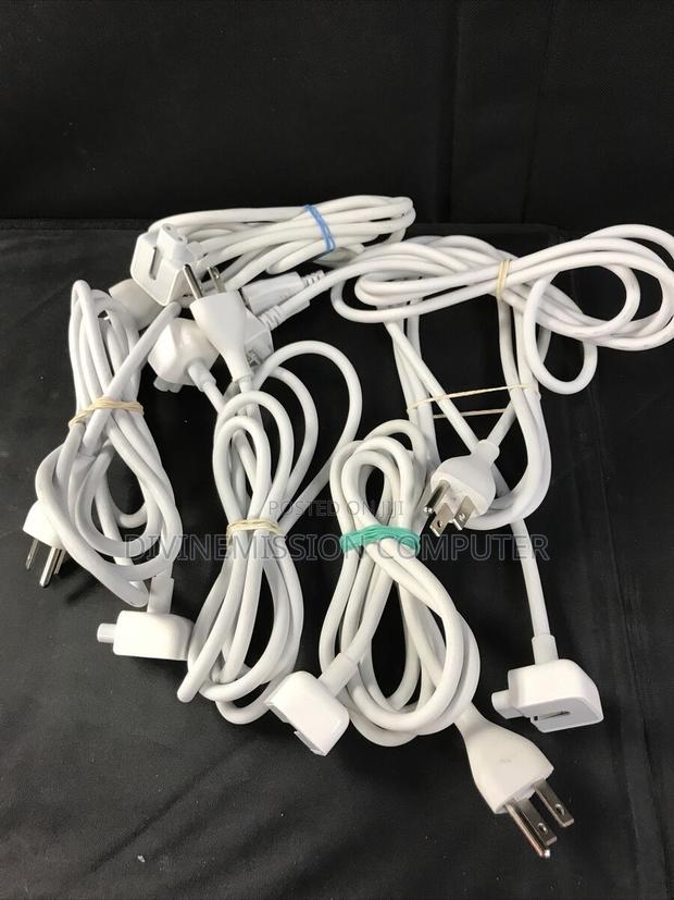 Apple Macbook Original Uk Power Cable/ Power Cord. · Photo 3