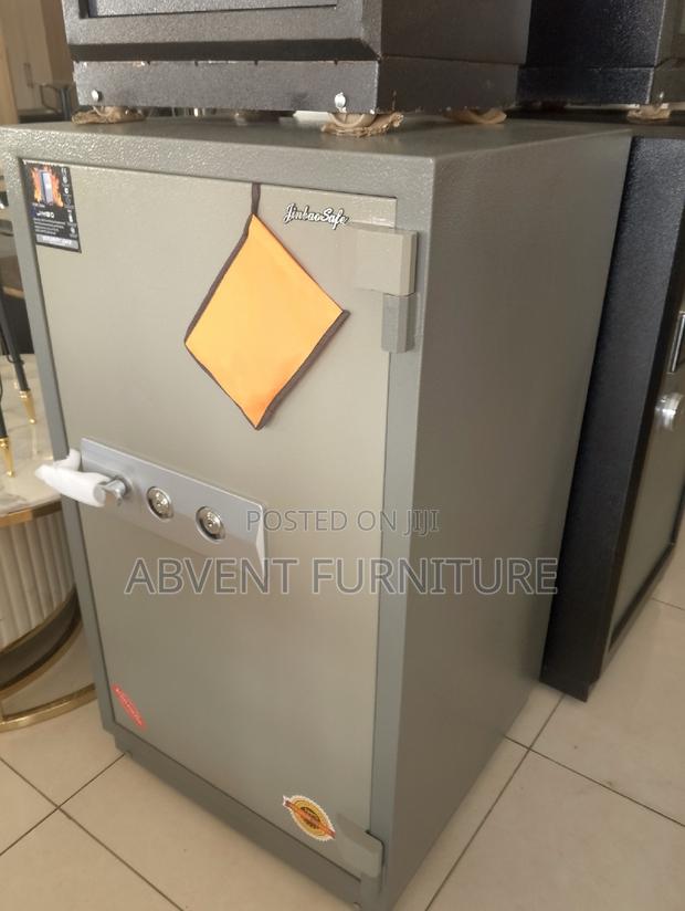 Fireproof Money Safe · Photo 1